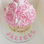 Newcastle Cake Decorator Rose Giant Cupcake